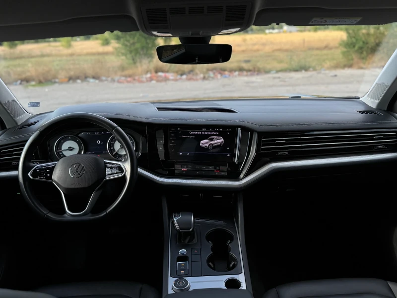 VW Touareg * ELEGANCE* 4 MOTION* , снимка 9 - Автомобили и джипове - 51240009