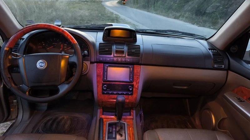 SsangYong Rexton Rx 320, 3.2 Mercedes двигател, 220 hp, бензин-газ, снимка 13 - Автомобили и джипове - 52125314
