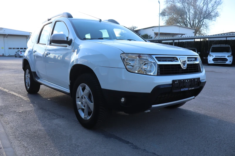 Dacia Duster 1.5DCI* 4x4* , снимка 3 - Автомобили и джипове - 52220938