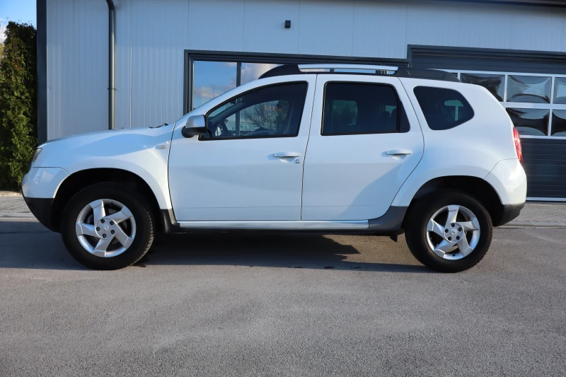 Dacia Duster 1.5DCI* 4x4* , снимка 8 - Автомобили и джипове - 52220938