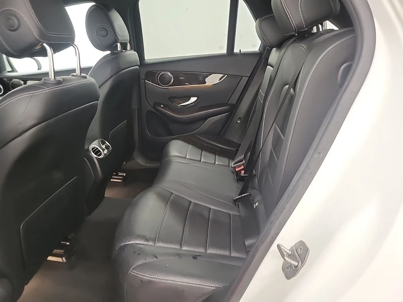 Mercedes-Benz GLC 300 2.0L 4MATIC , снимка 8 - Автомобили и джипове - 52689267