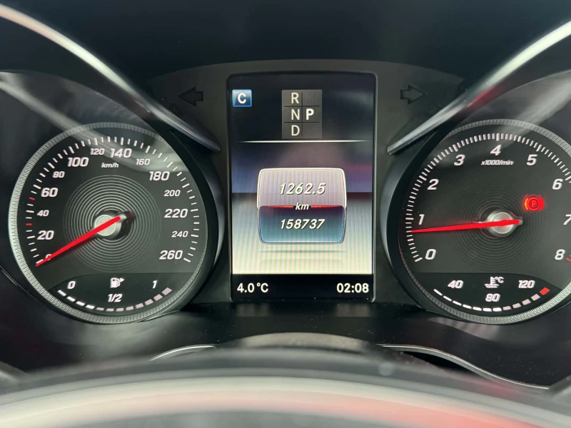 Mercedes-Benz GLC 300 2.0L 4MATIC , снимка 11 - Автомобили и джипове - 52992101