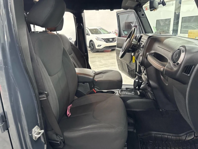 Jeep Wrangler, снимка 5 - Автомобили и джипове - 53013958