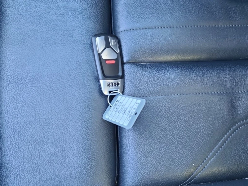 Audi Q5 * TECHNIK * PANORAMA* ДИГИТАЛНО ТАБЛО* , снимка 8 - Автомобили и джипове - 53330584