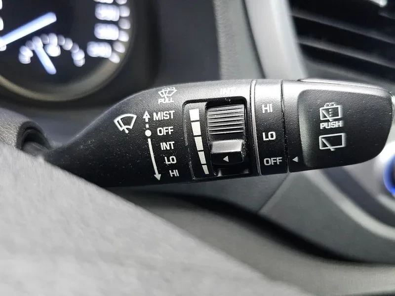 Hyundai Tucson 1.7 2WD, снимка 17 - Автомобили и джипове - 55733084
