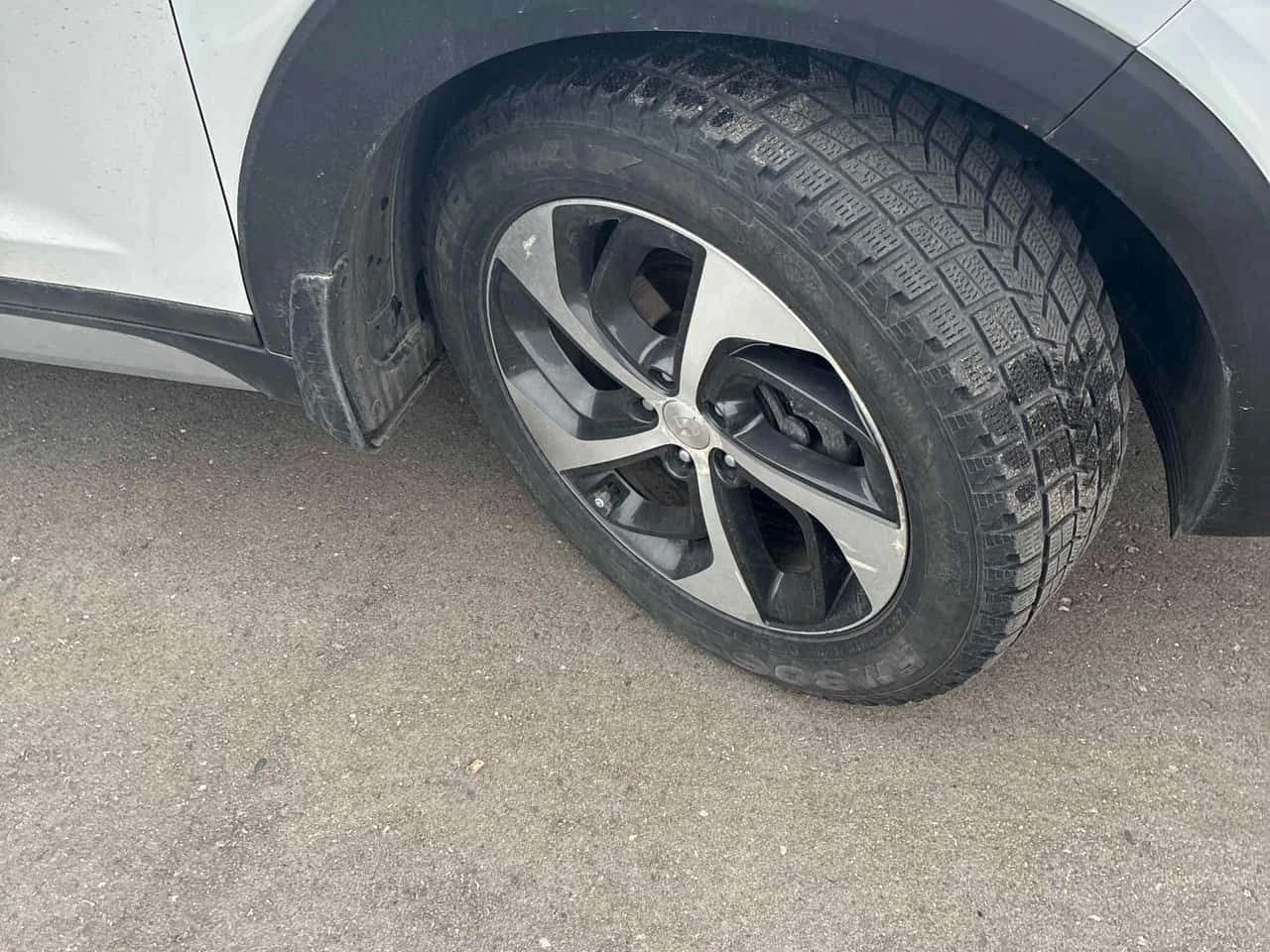 Hyundai Tucson * Ultimate * ПАНО* КЕЙЛЕС* ПОДГРЕВ* , снимка 14 - Автомобили и джипове - 54041421