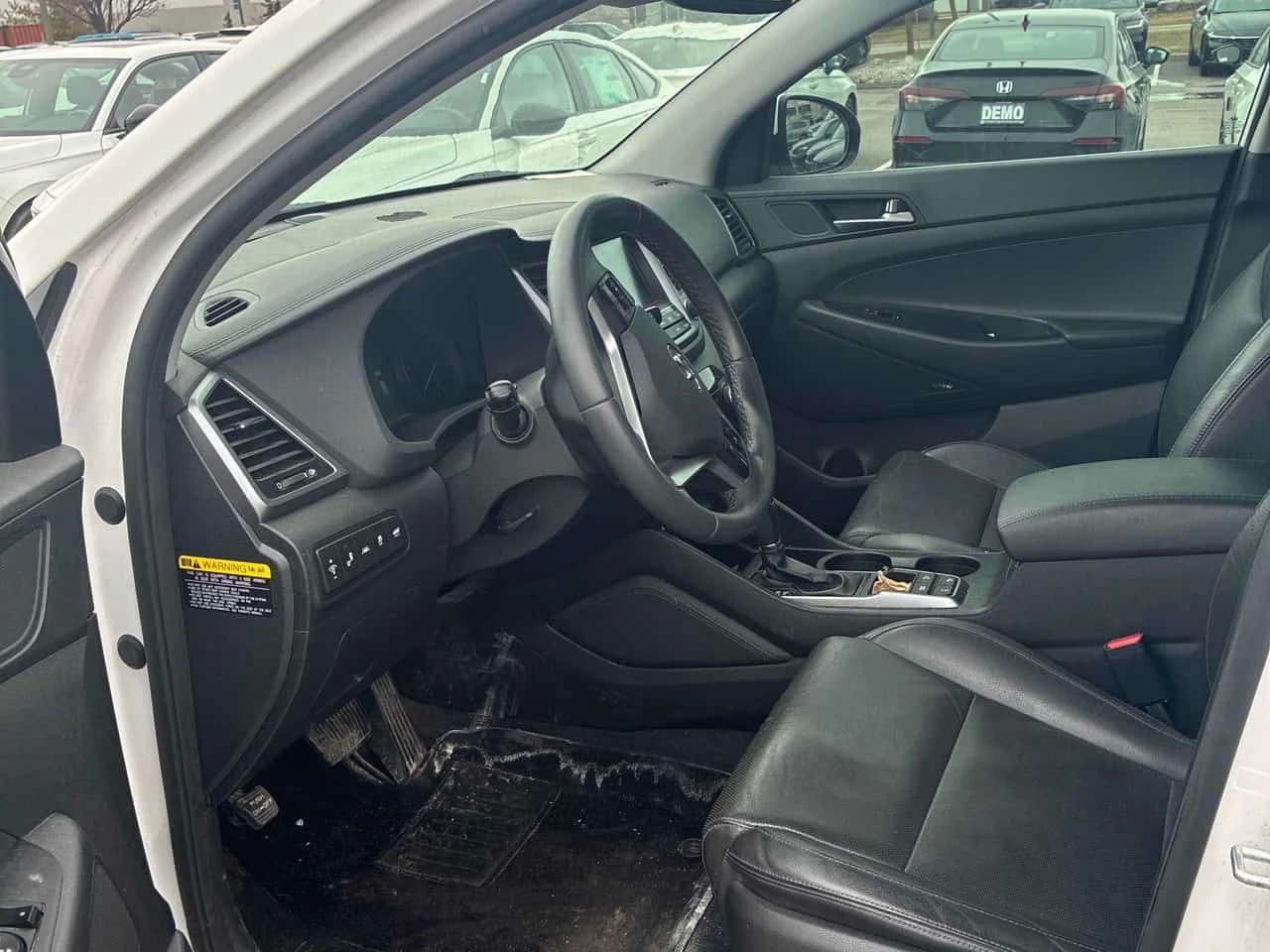 Hyundai Tucson * Ultimate * ПАНО* КЕЙЛЕС* ПОДГРЕВ* , снимка 5 - Автомобили и джипове - 54041421