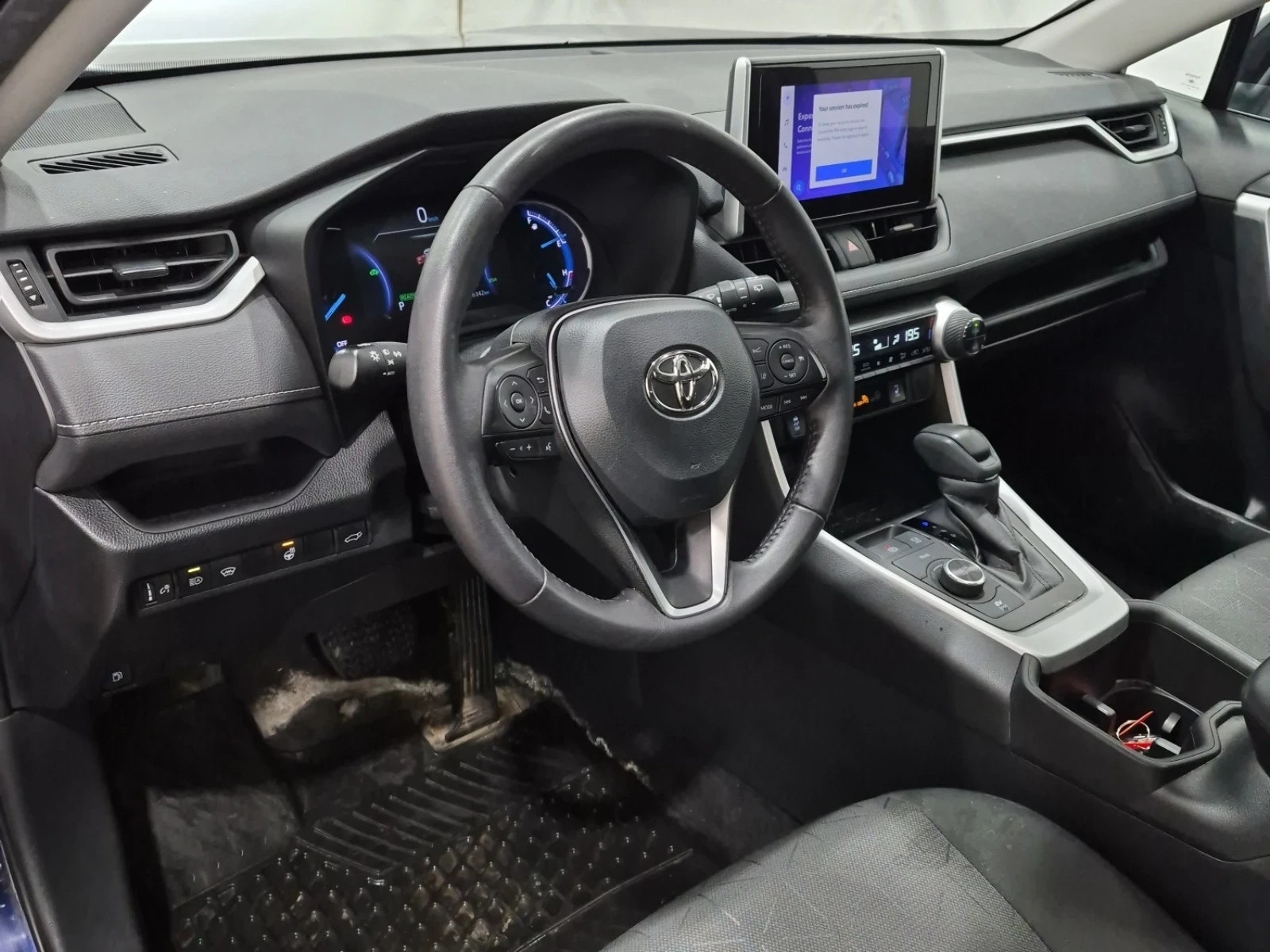 Toyota Rav4 XLE AWD PANO HYBRID ПОДГРЕВ ВОЛАН СЕДАЛКИ, снимка 9 - Автомобили и джипове - 54138959