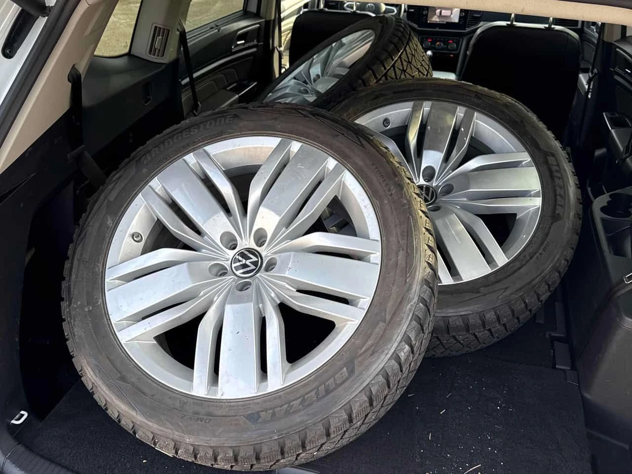 VW Atlas * Execline * 2 КЛЮЧА * 360 * ОБДУХВАНЕ * ПАМЕТ, снимка 10 - Автомобили и джипове - 54151284