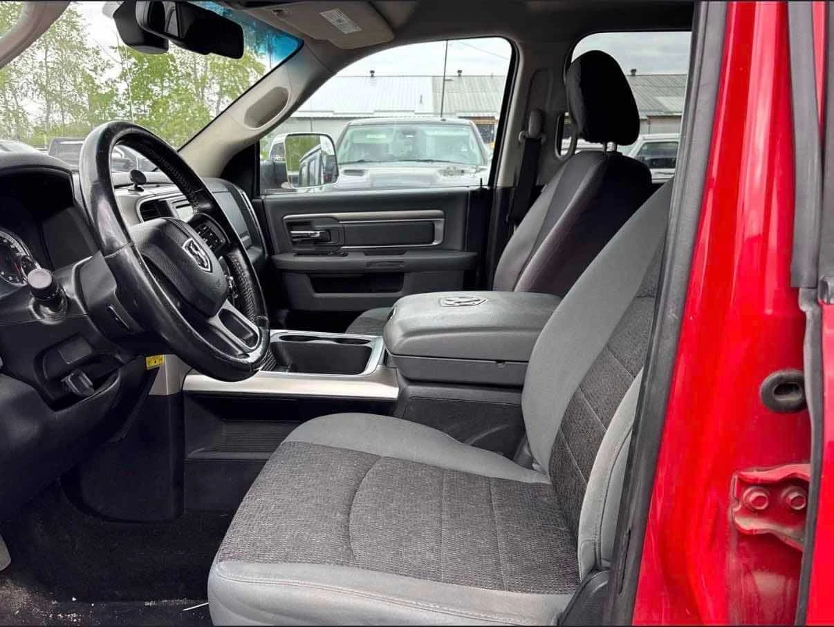 Dodge RAM 1500 * Big Horn * CARFAX * БЕЗ ПЪРВОНАЧАЛНА ВНОСКА, снимка 5 - Автомобили и джипове - 54683784