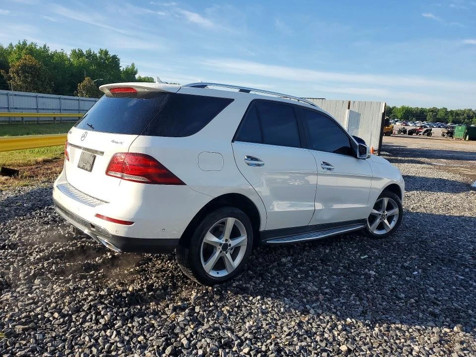 Mercedes-Benz GLE, снимка 3 - Автомобили и джипове - 54755889