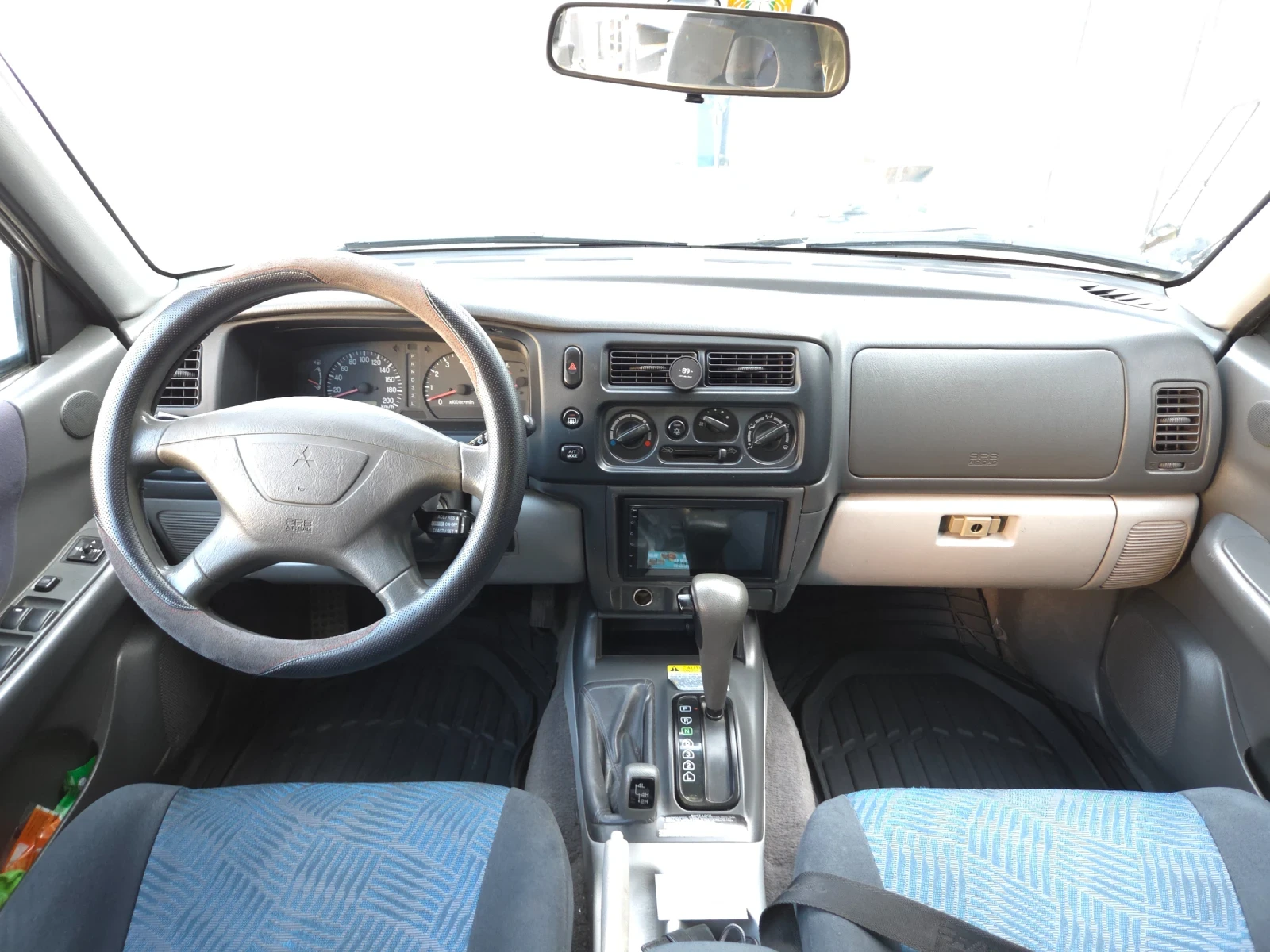 Mitsubishi Pajero sport, снимка 8 - Автомобили и джипове - 55052337