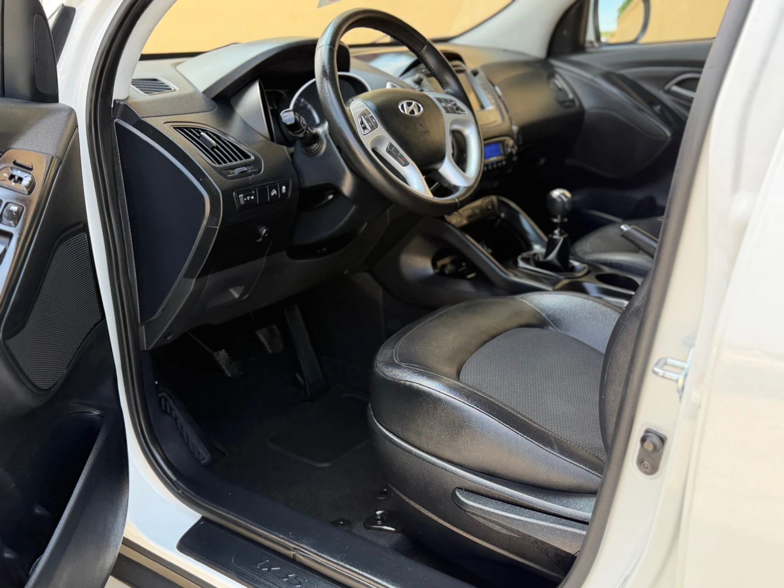 Hyundai IX35 * 186 ХИЛЯДИ* XPOSSIBLE* NAVI* КАМЕРA* START/STOP*, снимка 15 - Автомобили и джипове - 55123575