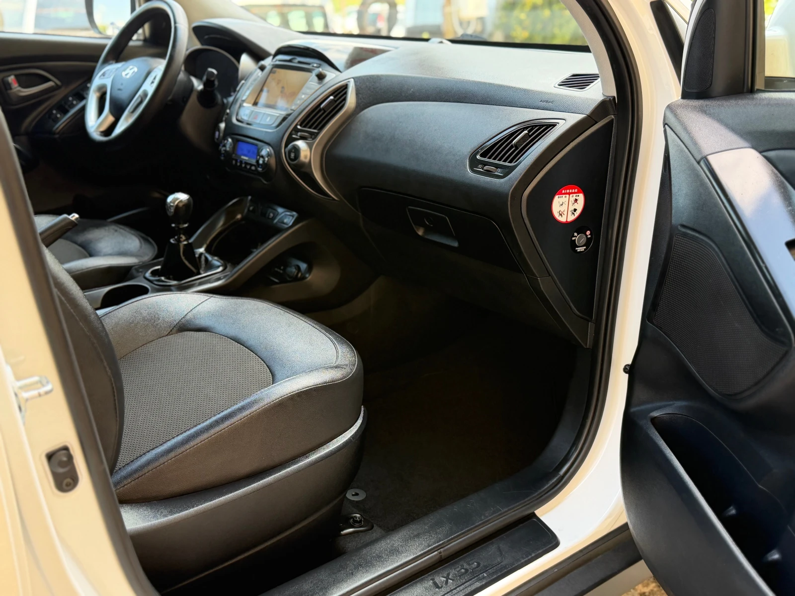 Hyundai IX35 * 186 ХИЛЯДИ* XPOSSIBLE* NAVI* КАМЕРA* START/STOP*, снимка 12 - Автомобили и джипове - 55123575