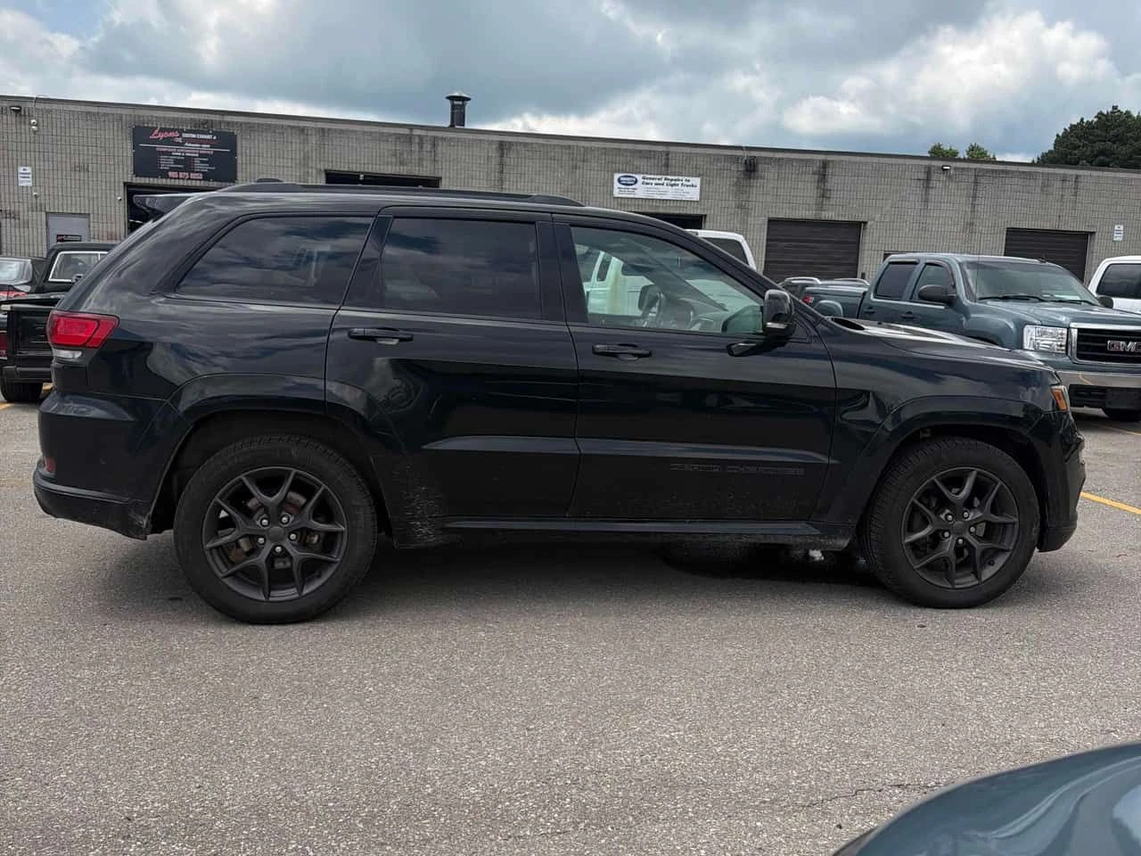 Jeep Grand cherokee Limited X | DISTRONIC | CARFAX | ПАНОРАМА | , снимка 3 - Автомобили и джипове - 55538017