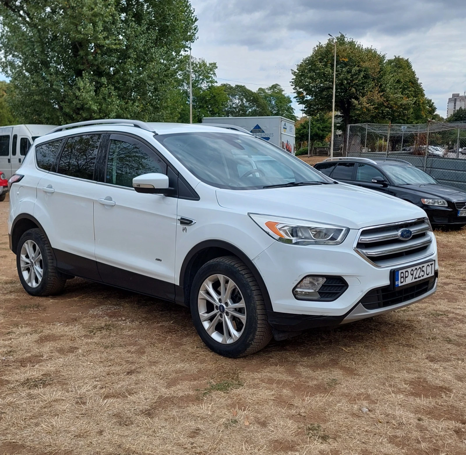 Ford Kuga 2.0 дизел 150 к.с. AWD, снимка 3 - Автомобили и джипове - 56294724