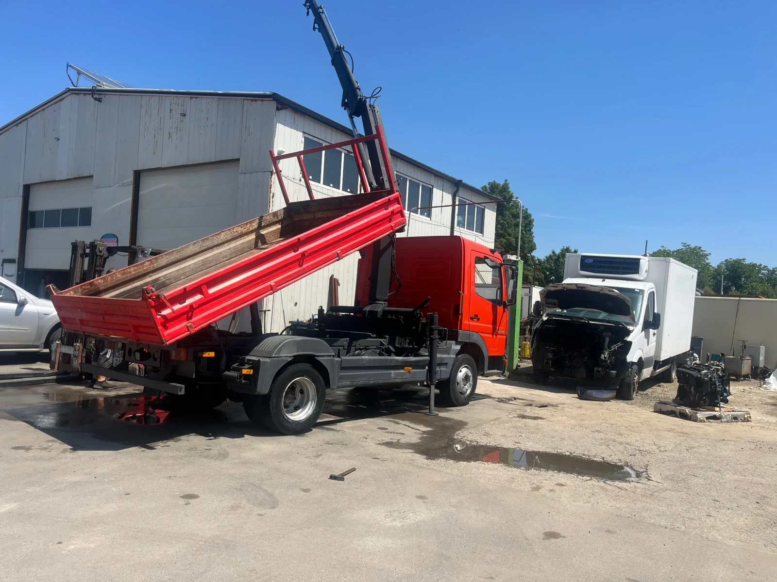 Mercedes-Benz 1018 Самосвал /кран, снимка 4 - Камиони - 55425324