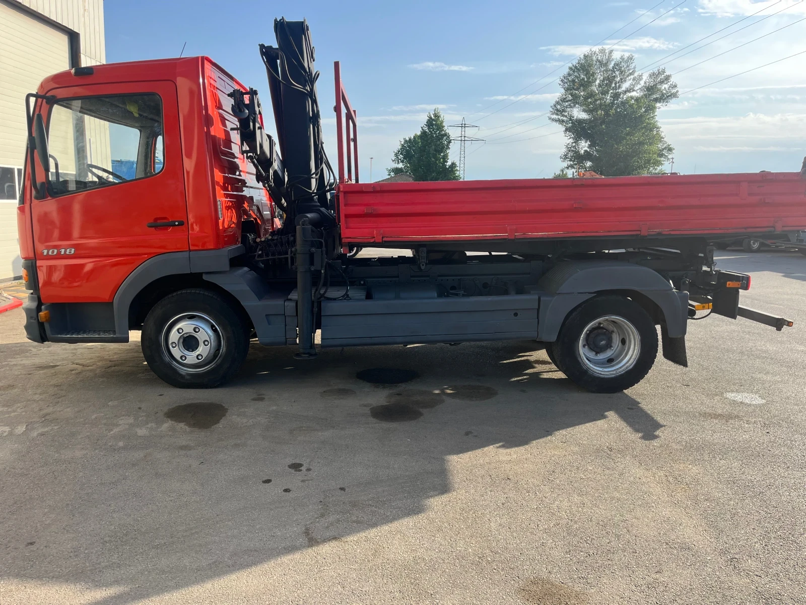 Mercedes-Benz 1018 Самосвал /кран