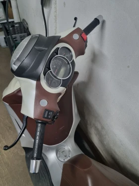 Piaggio Beverly 300ie, снимка 8
