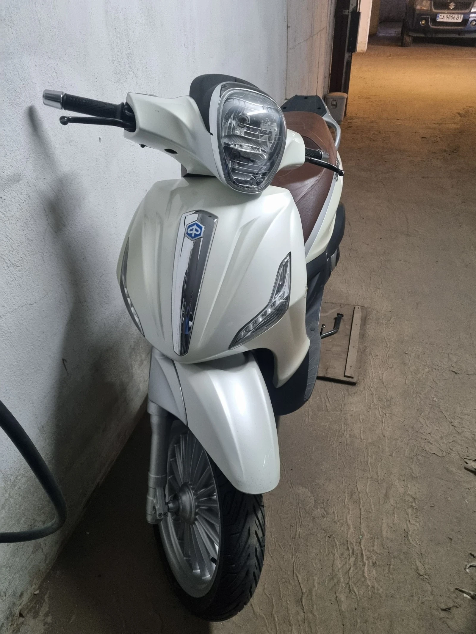 Piaggio Beverly 300ie, снимка 5 - Мотоциклети и мототехника - 55321188