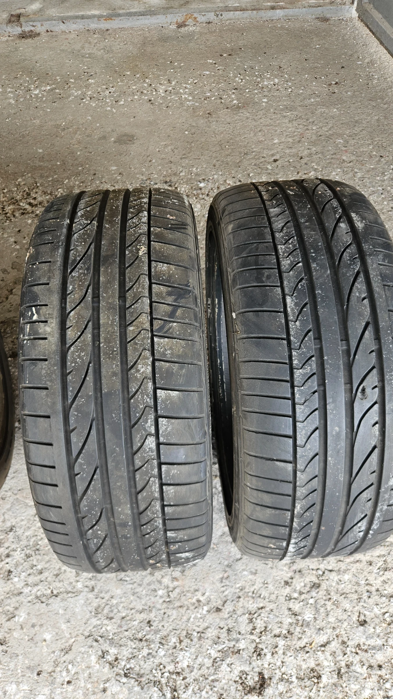 Гуми Летни 275/40R19, снимка 6 - Гуми и джанти - 55399550