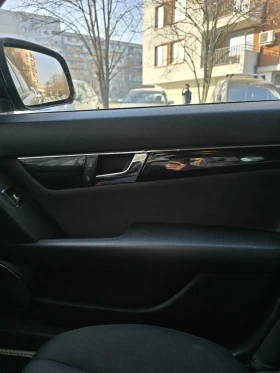 Mercedes-Benz C 220 2.2, снимка 9