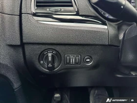 Chrysler 300c * 300S / NO ACCIDENTS / AWD / LEATHER / ROOF / NAV, снимка 12