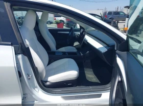 Tesla Model 3 Long Range Dual Motor All-Wheel Drive, снимка 5