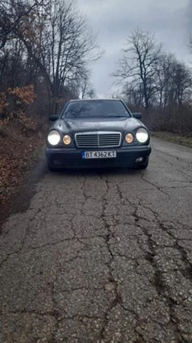     Mercedes-Benz E 280 2, 8 V6 