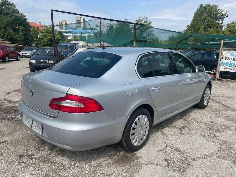 Skoda Superb 2.0 TDI, снимка 7 - Автомобили и джипове - 41949759