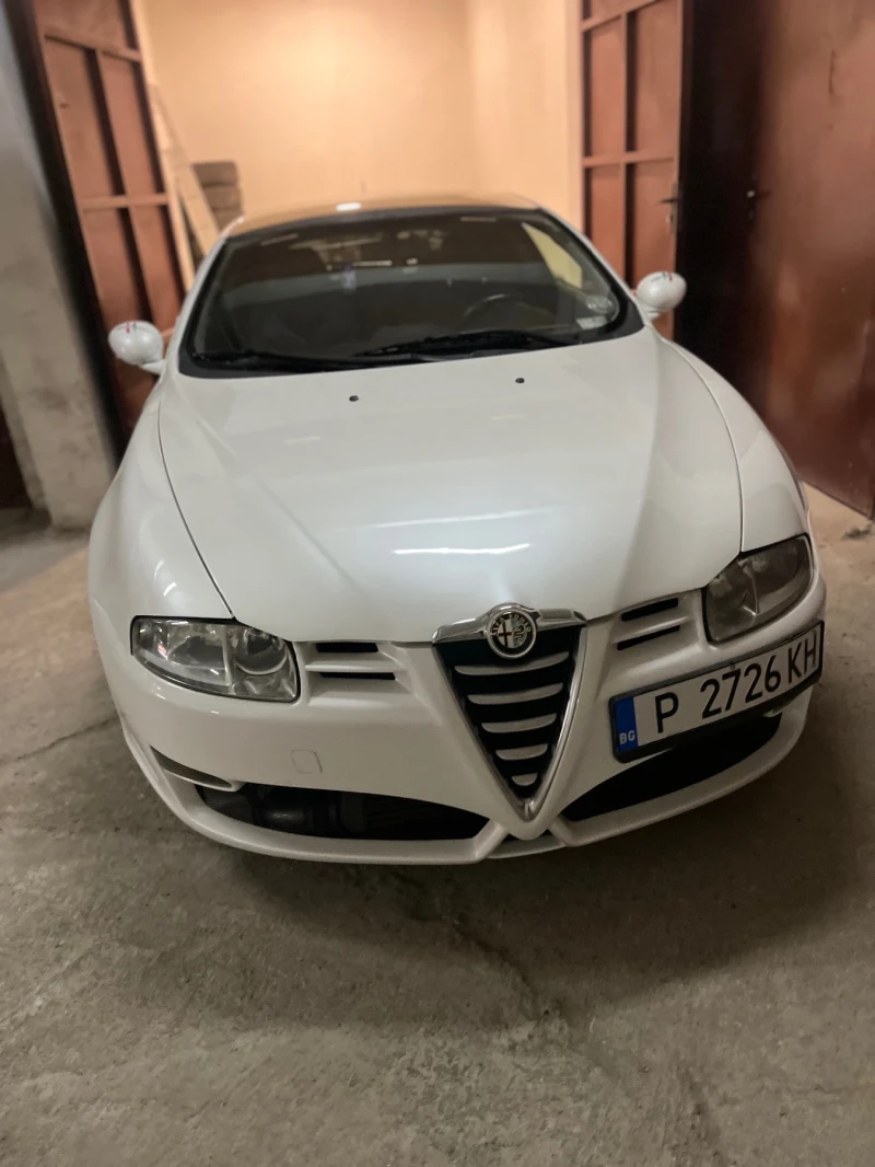 Alfa Romeo Gt, снимка 1 - Автомобили и джипове - 47406152