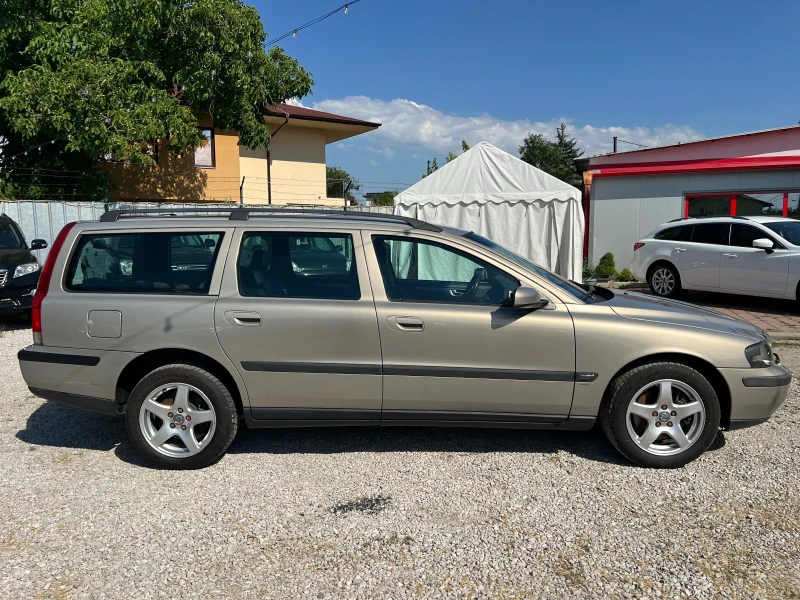 Volvo V70 2.5Т* AWD* АВТОМАТИК* КОЖА* , снимка 4 - Автомобили и джипове - 49198610
