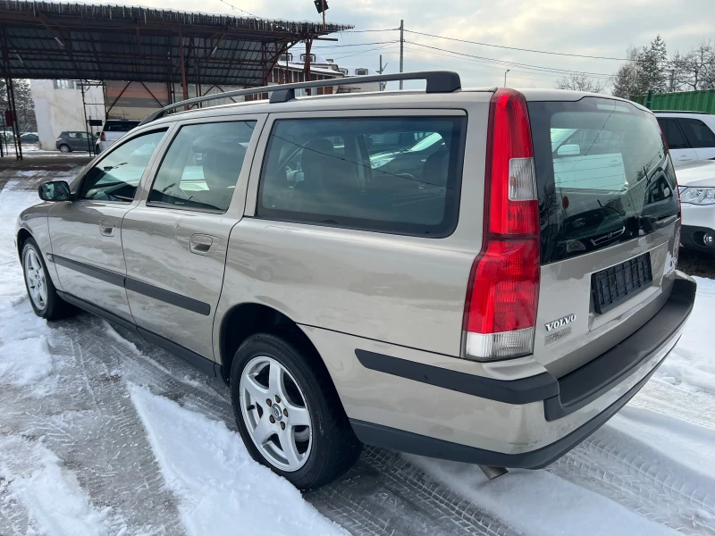 Volvo V70 2.5Т* AWD* АВТОМАТИК* КОЖА* , снимка 6 - Автомобили и джипове - 49198610