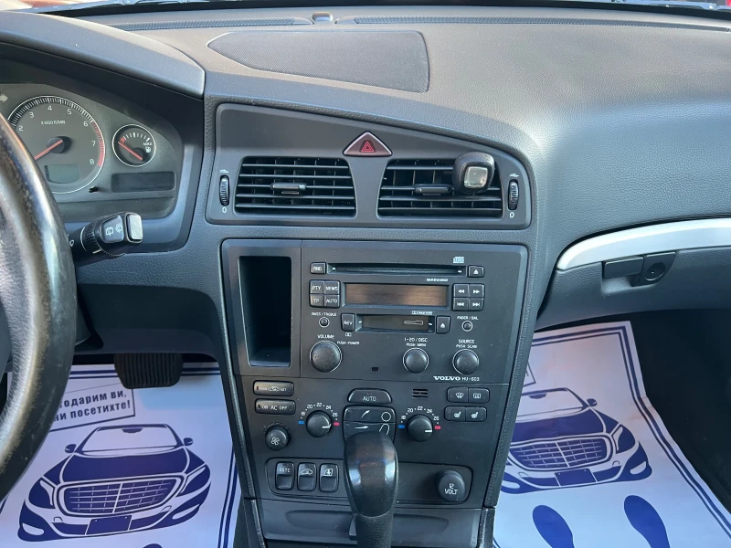 Volvo V70 2.5Т* AWD* АВТОМАТИК* КОЖА* , снимка 13 - Автомобили и джипове - 49198610