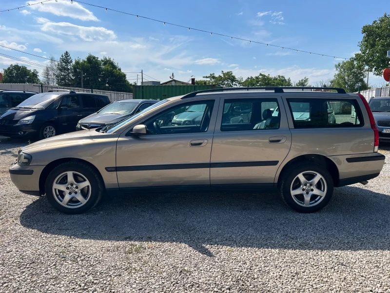 Volvo V70 2.5Т* AWD* АВТОМАТИК* КОЖА* , снимка 8 - Автомобили и джипове - 49198610