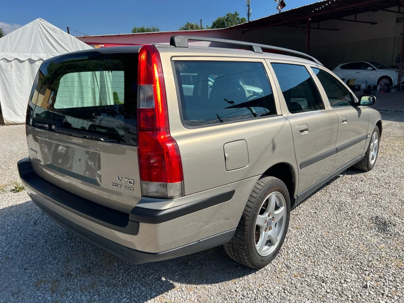 Volvo V70 2.5Т* AWD* АВТОМАТИК* КОЖА* , снимка 5 - Автомобили и джипове - 49198610