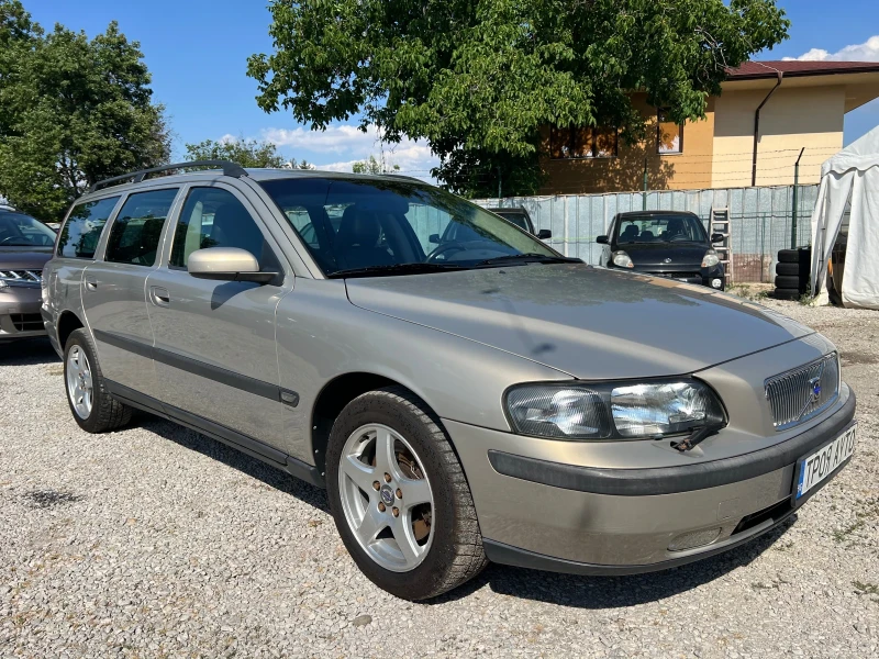 Volvo V70 2.5Т* AWD* АВТОМАТИК* КОЖА* , снимка 3 - Автомобили и джипове - 49198610
