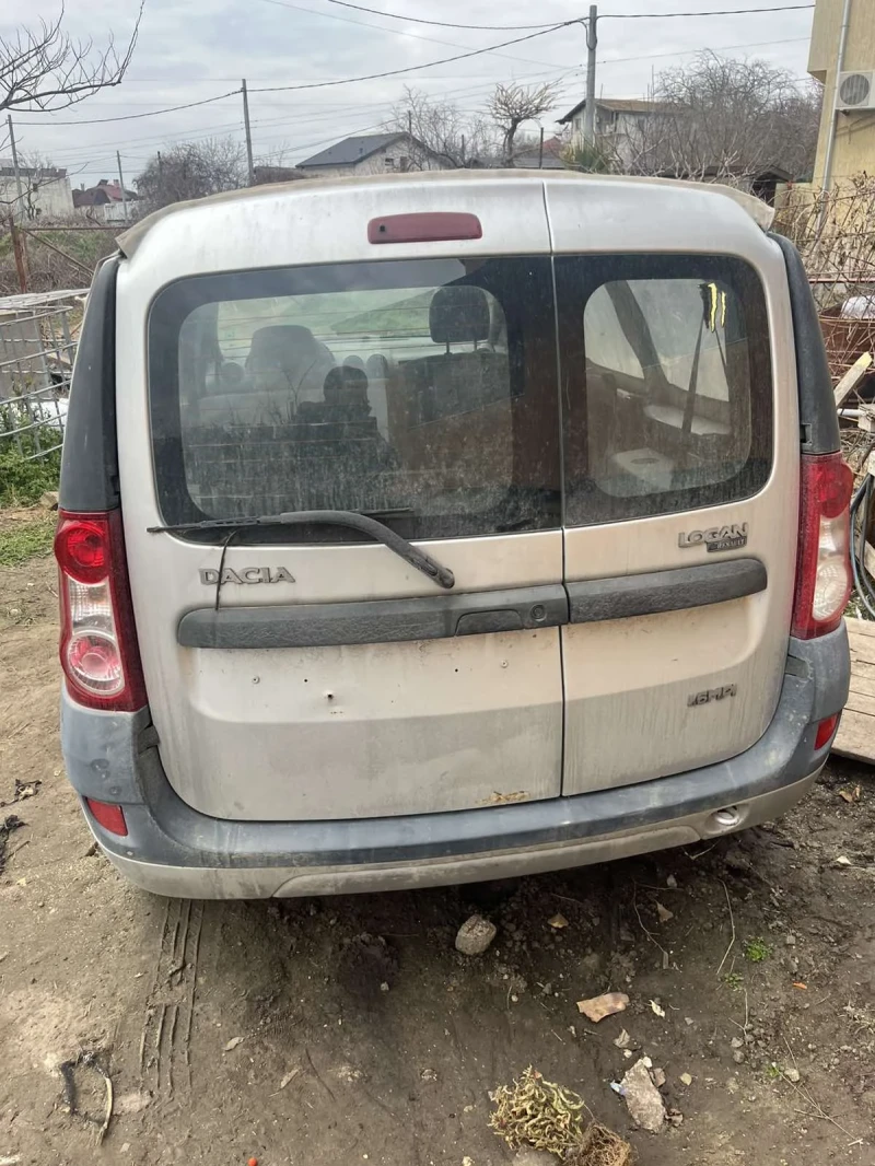 Dacia Logan, снимка 11 - Автомобили и джипове - 49262447