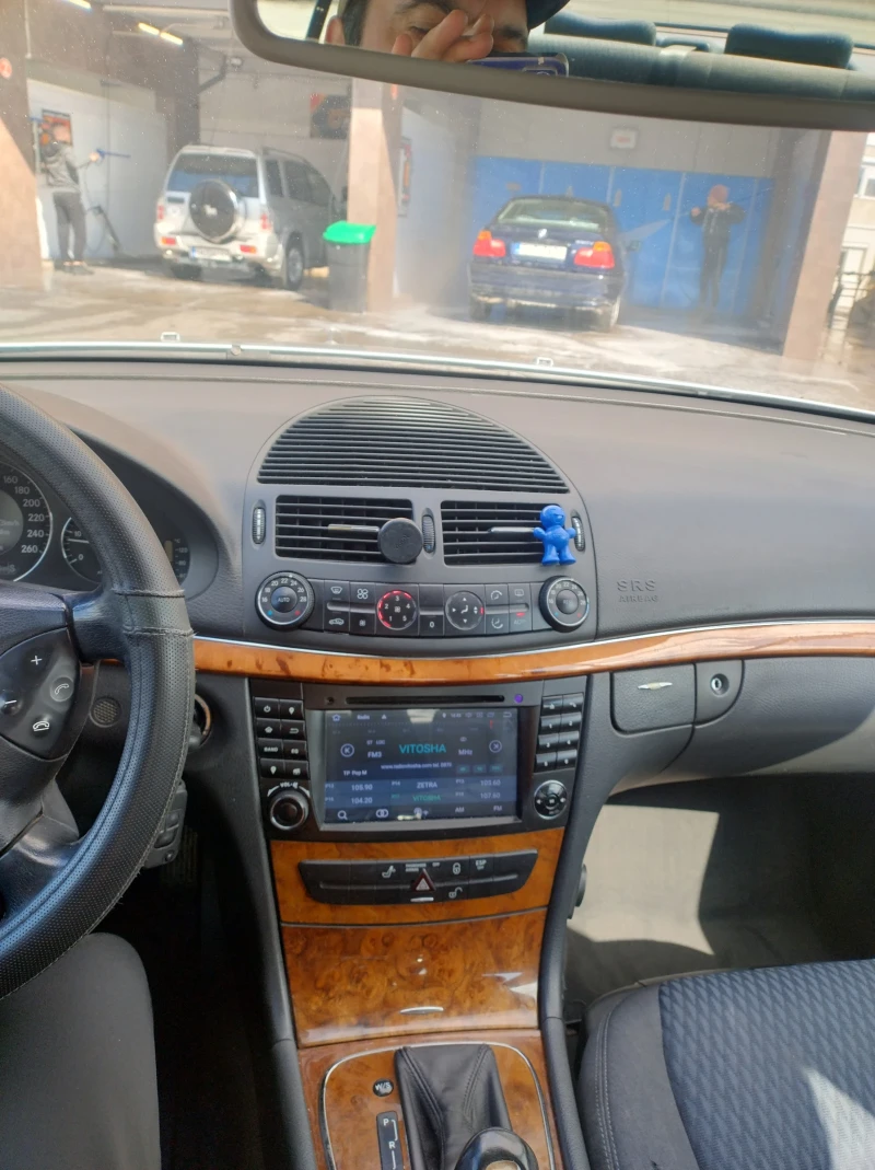 Mercedes-Benz E 270, снимка 4 - Автомобили и джипове - 49347626