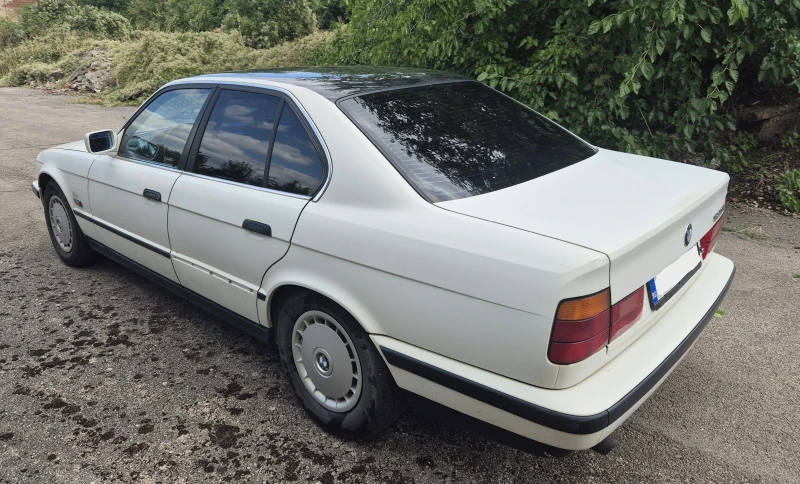 BMW 520 i, снимка 5 - Автомобили и джипове - 52259522