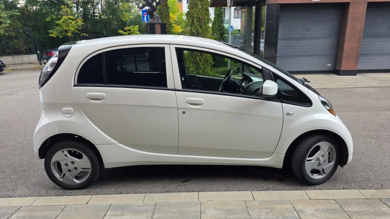 Mitsubishi I-MiEV, снимка 2 - Автомобили и джипове - 52866487