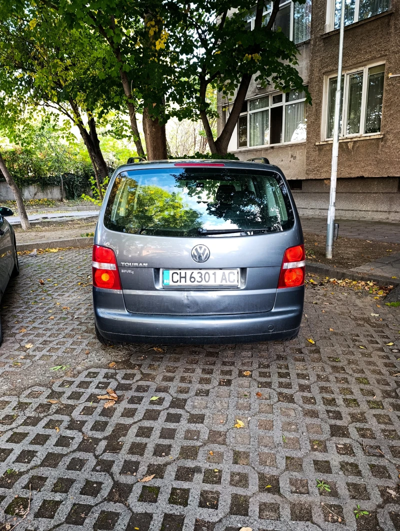 VW Touran, снимка 6 - Автомобили и джипове - 52024970