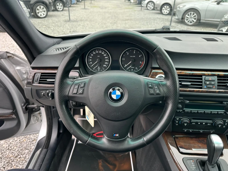BMW 330 XD M-Packet, снимка 10 - Автомобили и джипове - 52772525