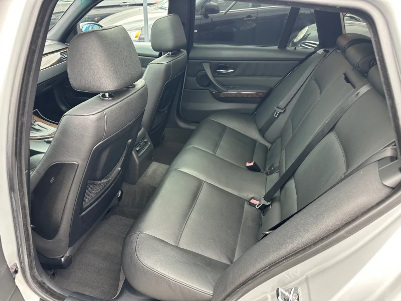 BMW 330 XD M-Packet, снимка 6 - Автомобили и джипове - 52772525