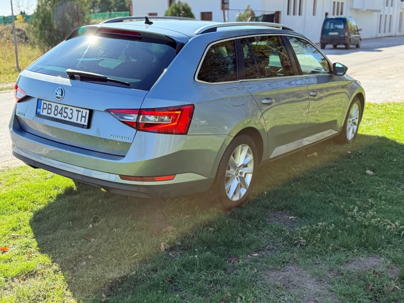 Skoda Superb 1.6 TDI DSG, снимка 4 - Автомобили и джипове - 52926117