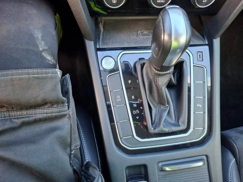 VW Passat 8.5 | 2.0TDI 150 | DSG7 | Elegance Plus, снимка 9 - Автомобили и джипове - 53526742