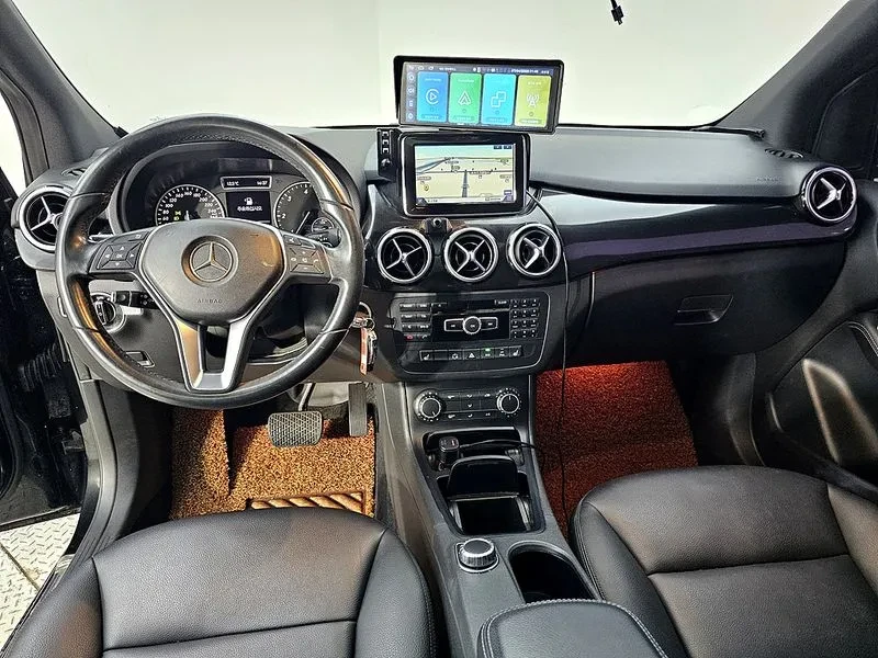 Mercedes-Benz B 200 2.0, снимка 5 - Автомобили и джипове - 54278328