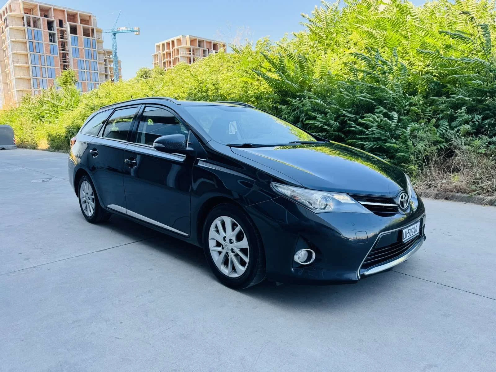 Toyota Auris 1.6i Swiss, снимка 1
