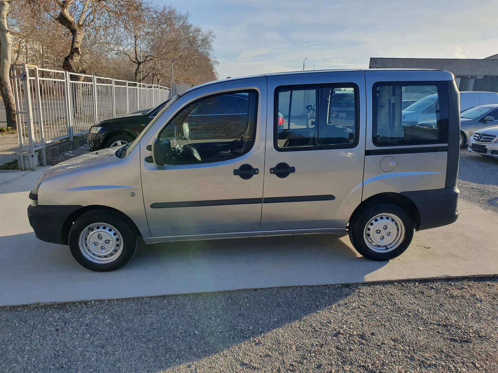 Fiat Doblo 1.2/65ks - изображение 4