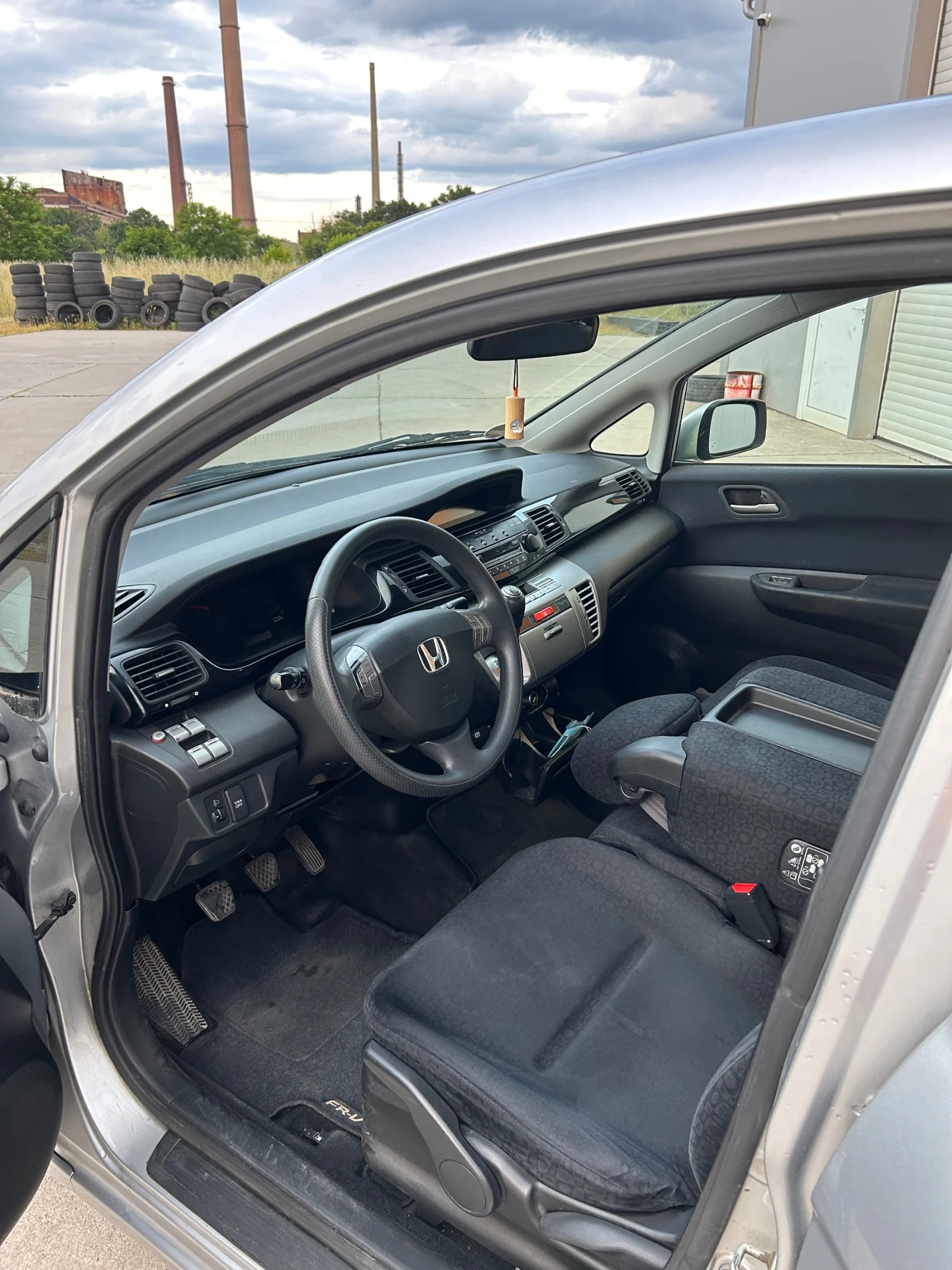 Honda Fr-v  - изображение 4